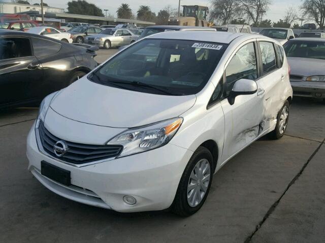 3N1CE2CP4EL355706 - 2014 NISSAN VERSA NOTE WHITE photo 2