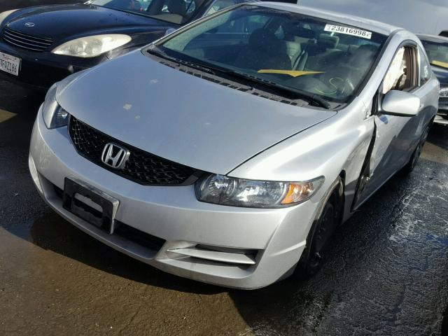 2HGFG12619H515659 - 2009 HONDA CIVIC LX SILVER photo 2