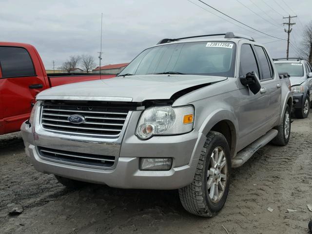 1FMEU33K87UA27597 - 2007 FORD EXPLORER S SILVER photo 2