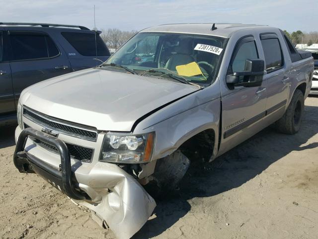 3GNFK12377G127486 - 2007 CHEVROLET AVALANCHE SILVER photo 2