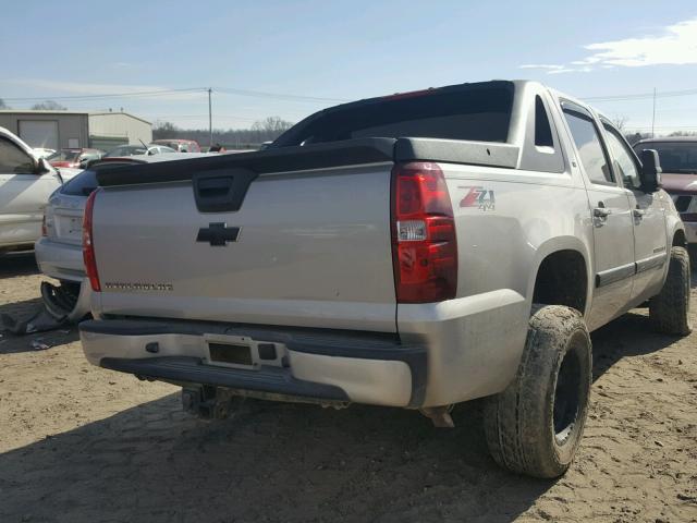 3GNFK12377G127486 - 2007 CHEVROLET AVALANCHE SILVER photo 4