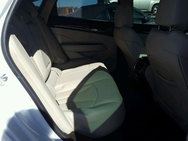 1G4ZS5SS5HU161487 - 2017 BUICK LACROSSE P WHITE photo 6