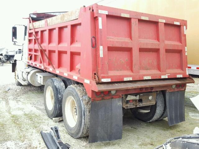1FUJBBCK67LX03871 - 2007 FREIGHTLINER CONVENTION RED photo 3