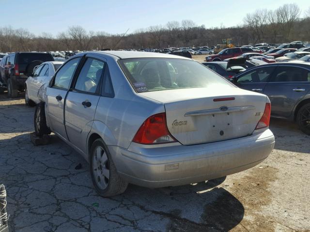 1FAHP38301W132419 - 2001 FORD FOCUS ZTS SILVER photo 3