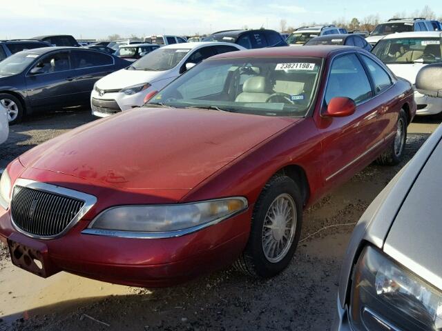 1LNFM91V4WY662568 - 1998 LINCOLN MARK VIII RED photo 2