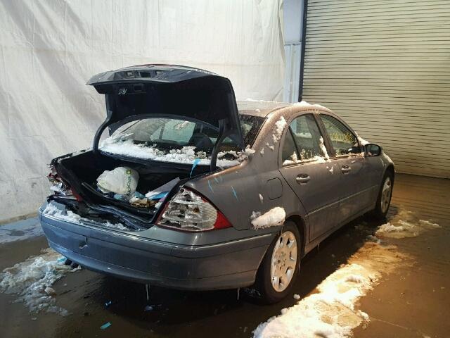 WDBRF92H56F742556 - 2006 MERCEDES-BENZ C GENERATI GREEN photo 4