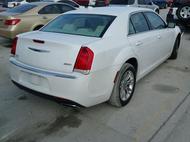 2C3CCAAG1GH243915 - 2016 CHRYSLER 300 LIMITE WHITE photo 4