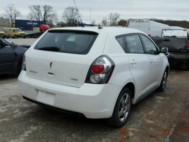 5Y2SP6E85AZ419478 - 2010 PONTIAC VIBE WHITE photo 4