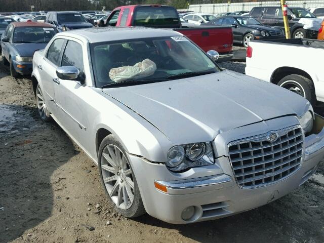 2C3LA63H58H133752 - 2008 CHRYSLER 300C SILVER photo 9