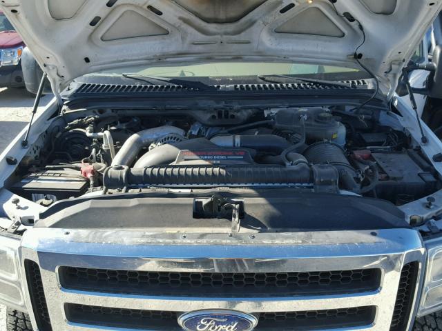 1FTSW21P75EB25215 - 2005 FORD F250 SUPER WHITE photo 7