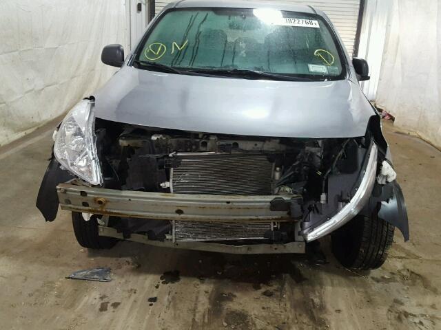 3N1CN7AP0DL842352 - 2013 NISSAN VERSA S GRAY photo 9