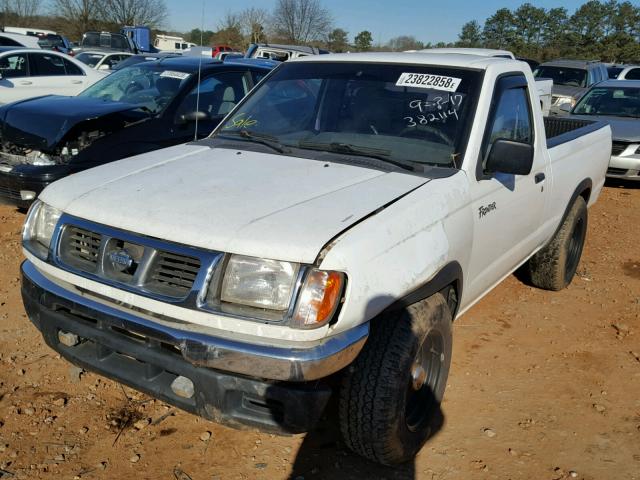 1N6DD21S7WC382114 - 1998 NISSAN FRONTIER X WHITE photo 2