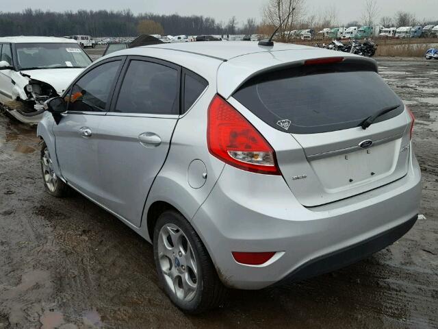 3FADP4FJ9CM215646 - 2012 FORD FIESTA SES SILVER photo 3