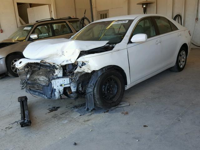 4T1BE46K19U913636 - 2009 TOYOTA CAMRY BASE WHITE photo 2