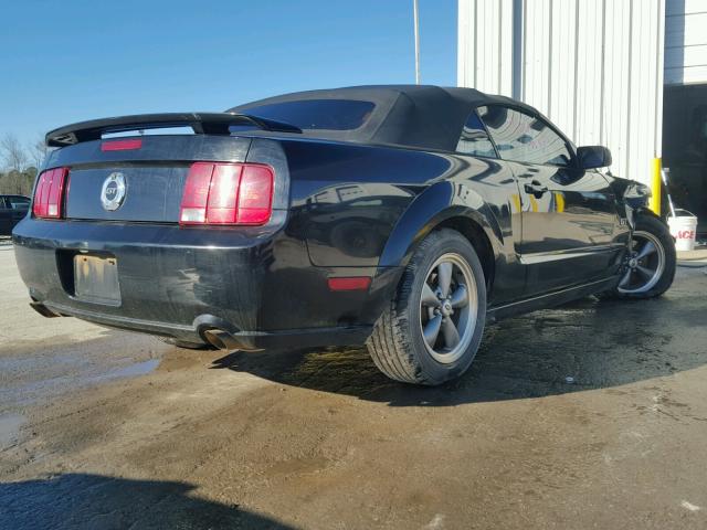 1ZVHT85H455203729 - 2005 FORD MUSTANG GT BLACK photo 4