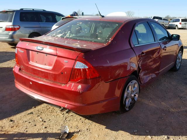 3FAHP0HA4BR319051 - 2011 FORD FUSION SE RED photo 4