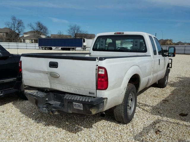 1FT7X2A68BEC96335 - 2011 FORD F250 SUPER WHITE photo 4