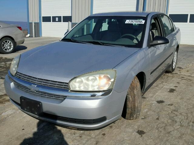 1G1ZS52F74F137190 - 2004 CHEVROLET MALIBU SILVER photo 2