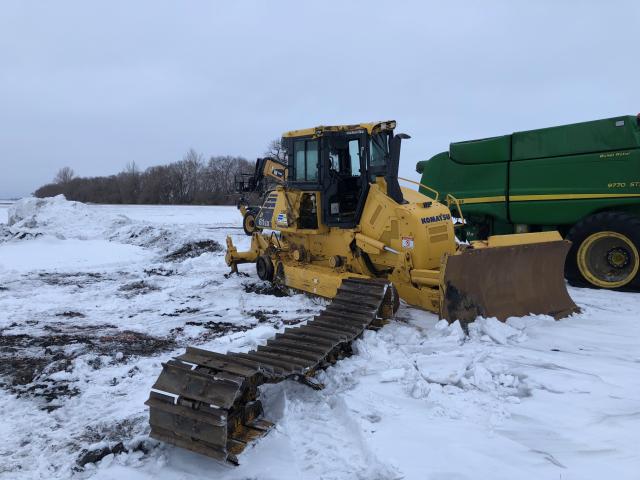 30717 - 2015 KOMATSU D61EX-23 YELLOW photo 3