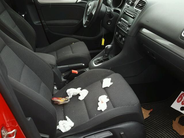 WVWDB7AJ3DW130420 - 2013 VOLKSWAGEN GOLF 红色 照片 5