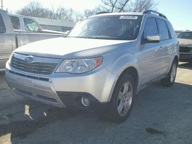 JF2SH6DC9AH772722 - 2010 SUBARU FORESTER 2 SILVER photo 2