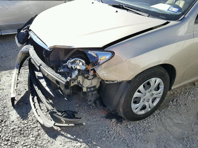 KMHDU4AD3AU085999 - 2010 HYUNDAI ELANTRA BL GOLD photo 9