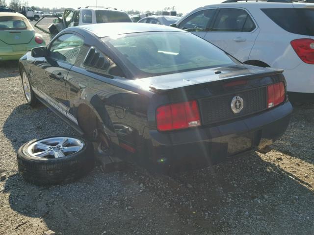 1ZVHT80N285162101 - 2008 FORD MUSTANG BLACK photo 3