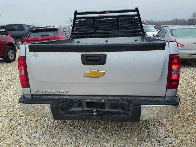 1GCRCPE06DZ165603 - 2013 CHEVROLET SILVERADO GRAY photo 9