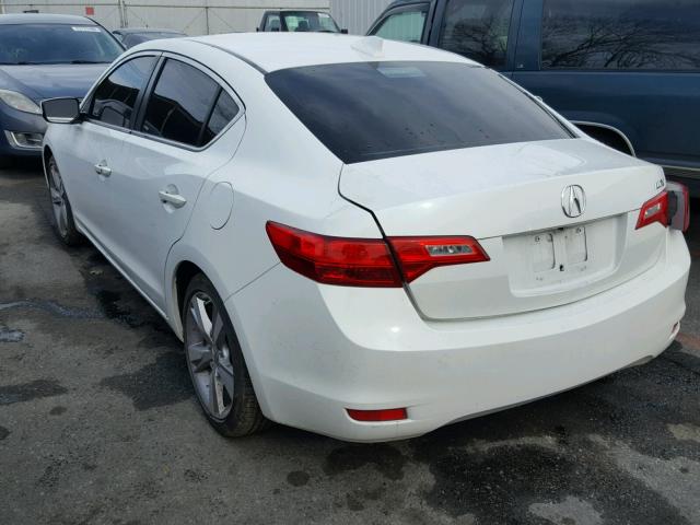 19VDE1F32EE000602 - 2014 ACURA ILX 20 WHITE photo 3