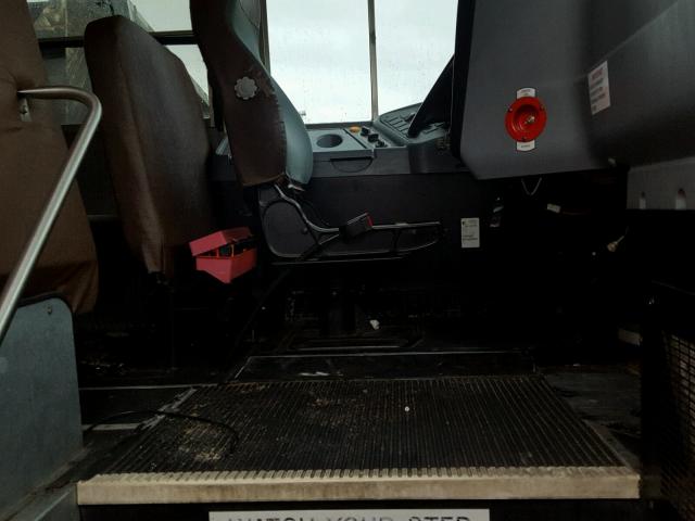 4DRBUAFN96B206836 - 2006 IC CORPORATION 3000 黄色 照片 5