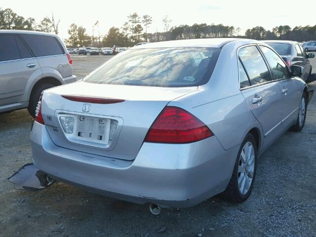 1HGCM66437A059323 - 2007 HONDA ACCORD SE SILVER photo 4