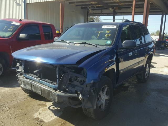 1GNDS13S742115386 - 2004 CHEVROLET TRAILBLAZE BLUE photo 2