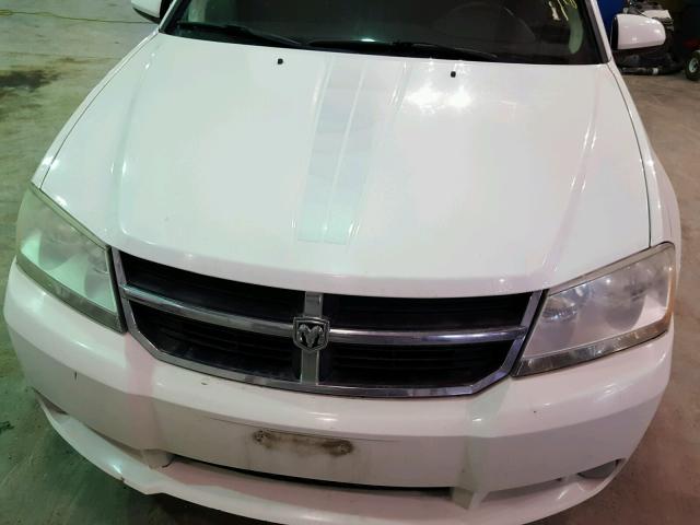 1B3LC56V49N552476 - 2009 DODGE AVENGER SX WHITE photo 9