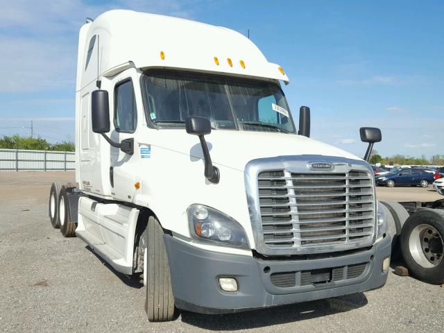 1FUJGLDR8CSBD6449 - 2012 FREIGHTLINER CASCADIA 1 WHITE photo 1