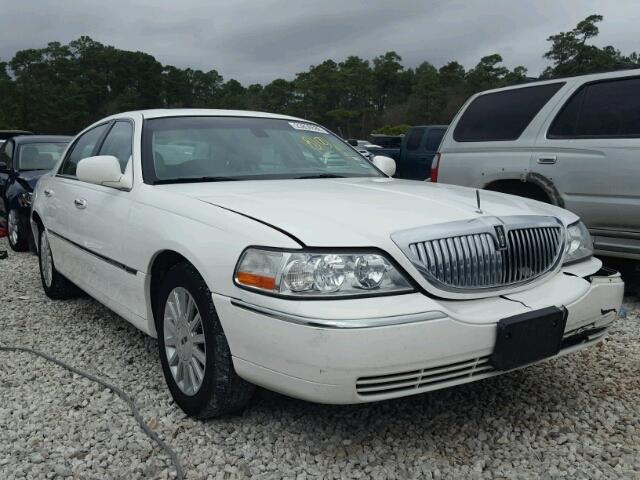 1LNHM82W43Y686990 - 2003 LINCOLN TOWN CAR S WHITE photo 1