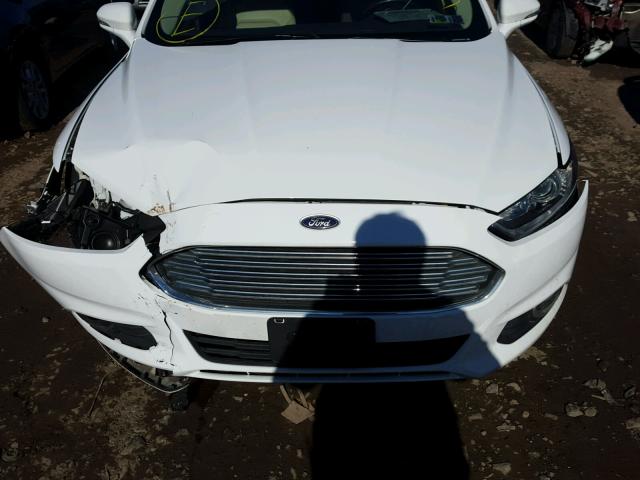 3FA6P0HR4DR258641 - 2013 FORD FUSION SE WHITE photo 7