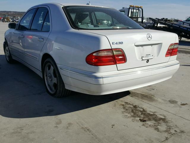 WDBJF70J41X052937 - 2001 MERCEDES-BENZ E 430 WHITE photo 3