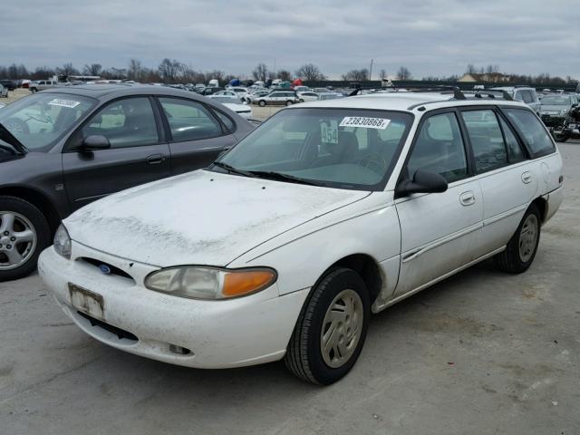 3FALP15P9VR146947 - 1997 FORD ESCORT LX WHITE photo 2