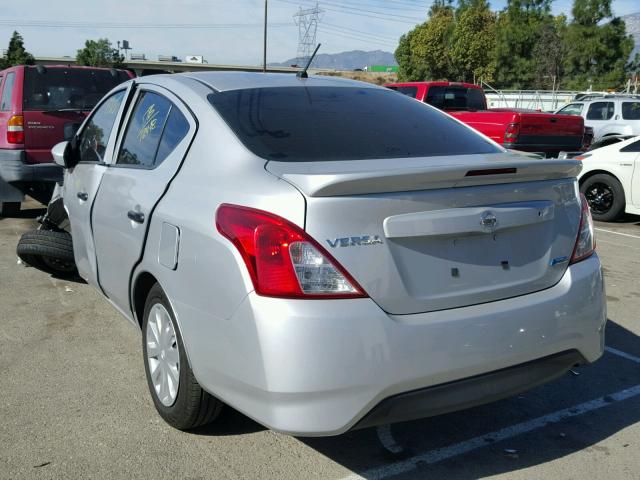 3N1CN7AP8GL829921 - 2016 NISSAN VERSA S SILVER photo 3