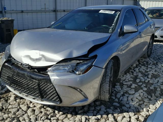 4T1BF1FK5FU902050 - 2015 TOYOTA CAMRY LE SILVER photo 2