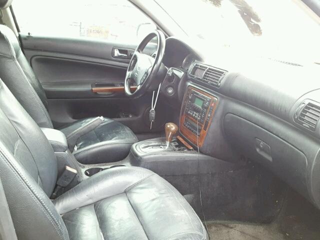 WVWTH63BX2P295270 - 2002 VOLKSWAGEN PASSAT GLX GREEN photo 5