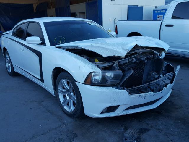 2B3CL3CG6BH590896 - 2011 DODGE CHARGER WHITE photo 1