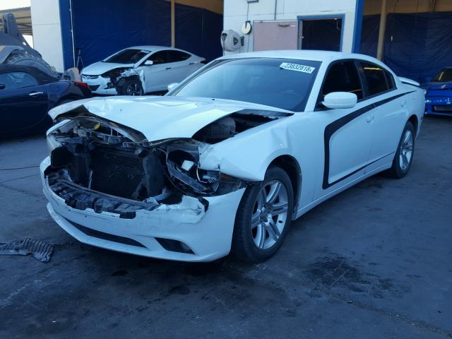 2B3CL3CG6BH590896 - 2011 DODGE CHARGER WHITE photo 2