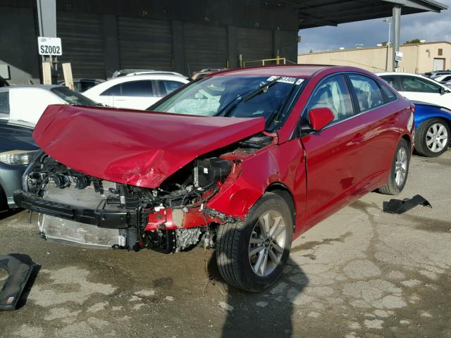 5NPE24AF8HH533917 - 2017 HYUNDAI SONATA SE RED photo 2