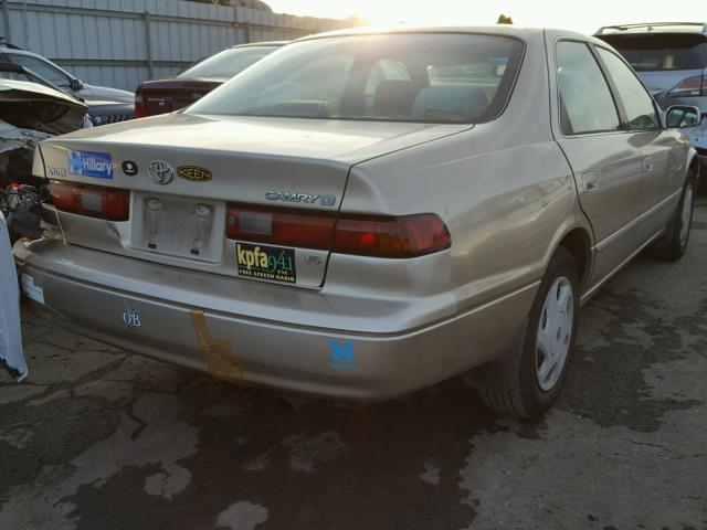 JT2BF22K5W0106527 - 1998 TOYOTA CAMRY CE GOLD photo 4