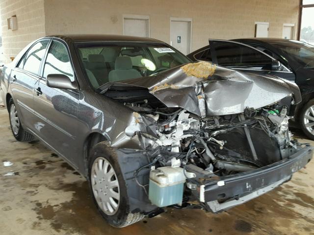 4T1BE32K22U615165 - 2002 TOYOTA CAMRY LE GRAY photo 1