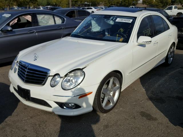 WDBUF56XX9B375251 - 2009 MERCEDES-BENZ E 350 WHITE photo 2