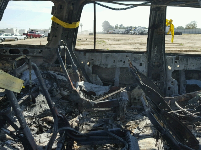 5LMFU275X5LJ18535 - 2005 LINCOLN NAVIGATOR BURN photo 6