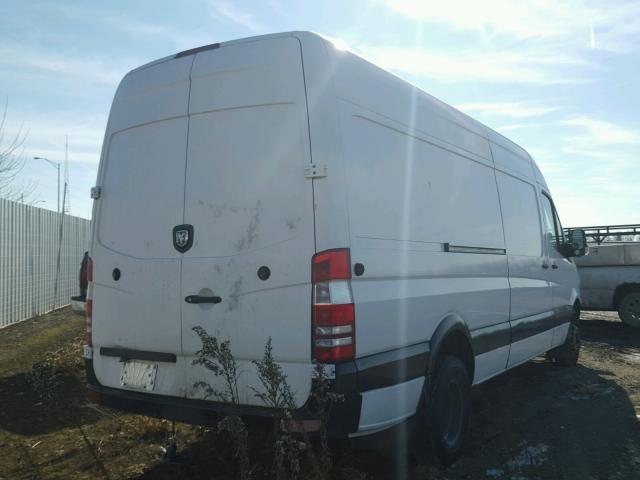 WD0PF445985274832 - 2008 DODGE SPRINTER 3 WHITE photo 4