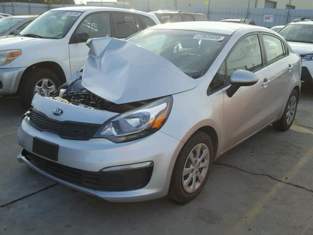 KNADM4A39H6025961 - 2017 KIA RIO LX SILVER photo 2